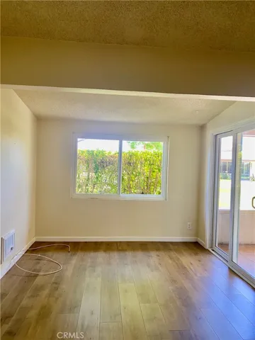 LVP FLOORING THROUGH OUT