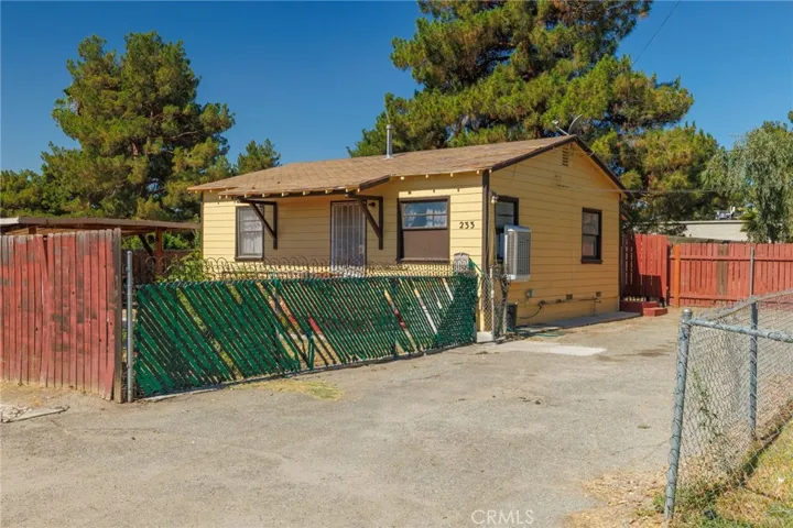 233 9th, San Bernardino, California 92410