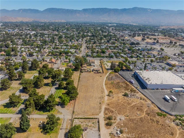 233 9th, San Bernardino, California 92410