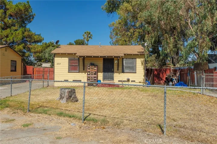 233 9th, San Bernardino, California 92410