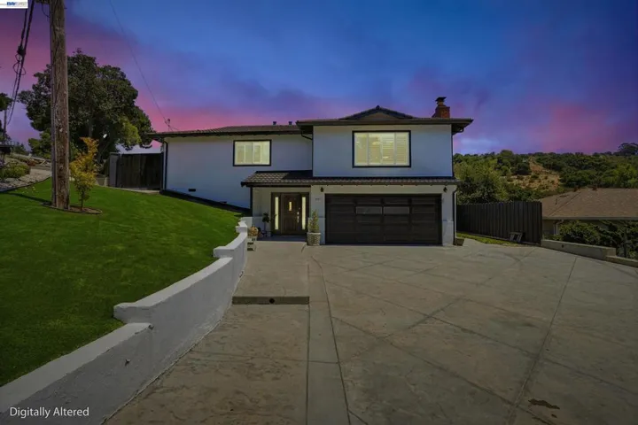 3910 Oak Hill Rd, Oakland, California 94605
