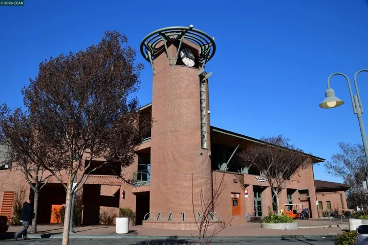 3190 Castro St, Martinez, California 94553-3222