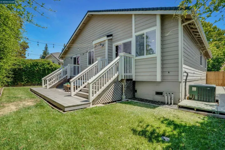 3190 Castro St, Martinez, California 94553-3222