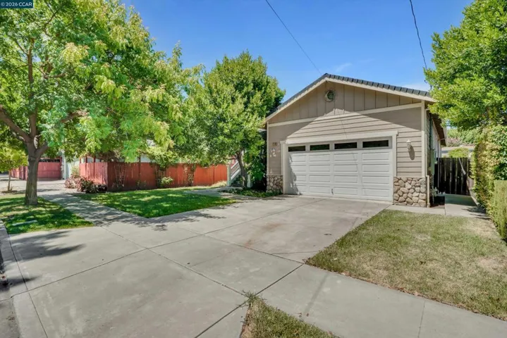 3190 Castro St, Martinez, California 94553-3222