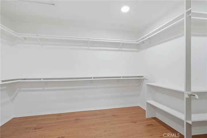 5943 Julian, Tarzana, California 91356
