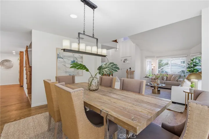 5943 Julian, Tarzana, California 91356