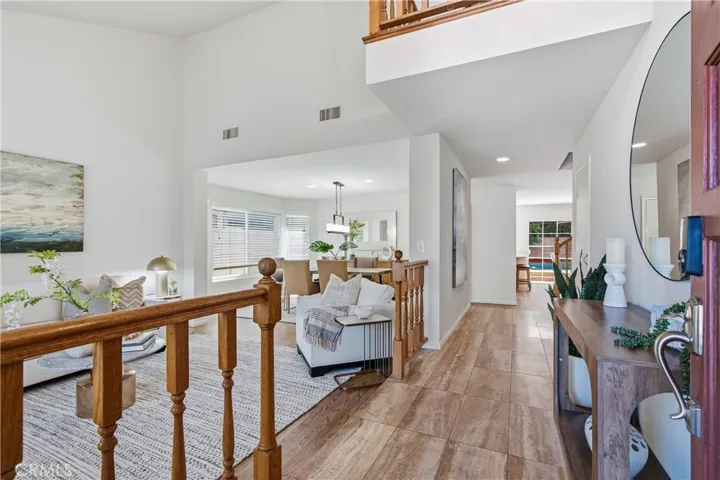 5943 Julian, Tarzana, California 91356
