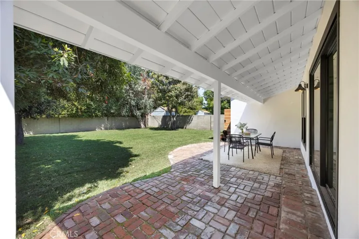 6053 Atoll Avenue, Valley Village, California 91401