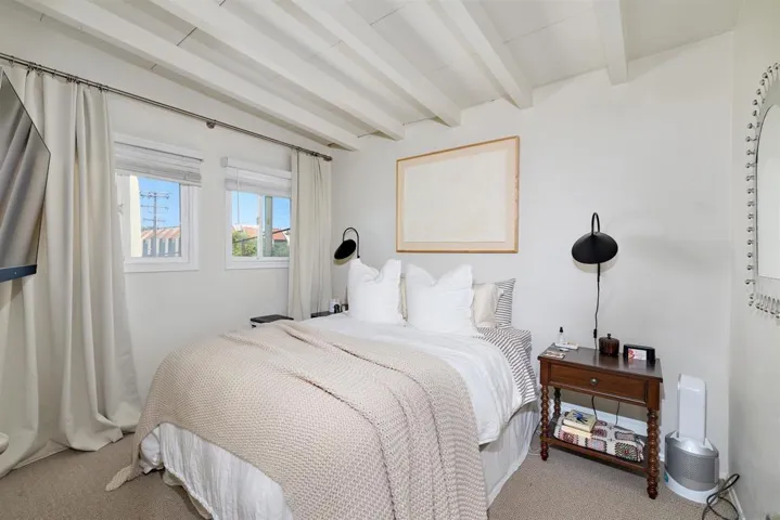 2127 2131 1/2 Felspar, San Diego, California 92109