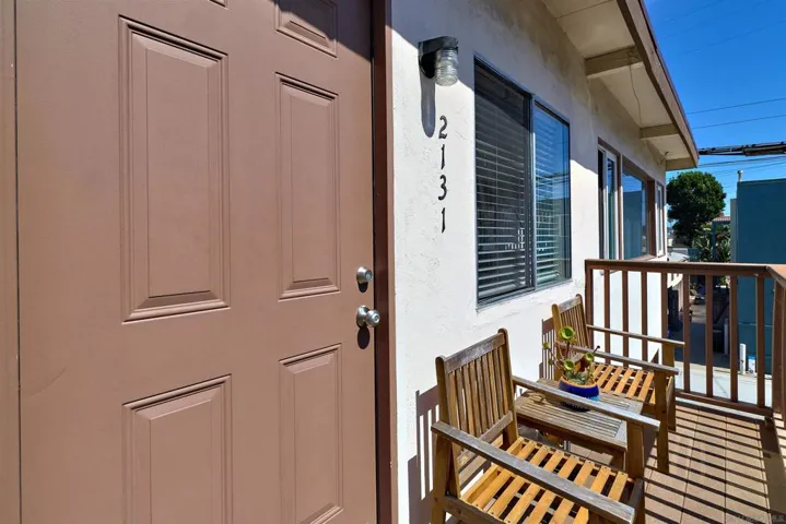 2127 2131 1/2 Felspar, San Diego, California 92109