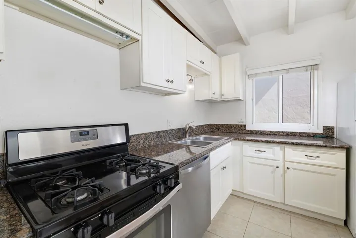 2127 2131 1/2 Felspar, San Diego, California 92109