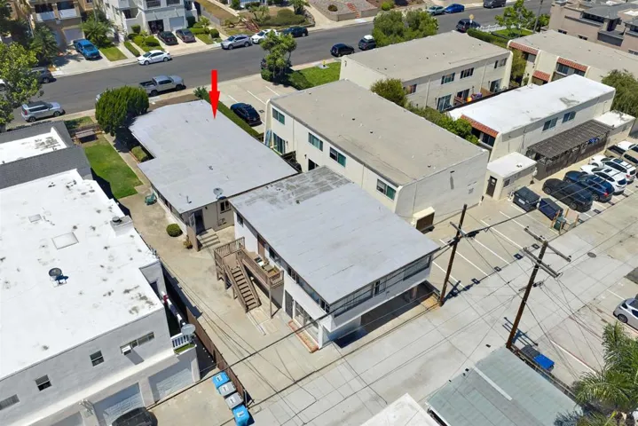 2127 2131 1/2 Felspar, San Diego, California 92109