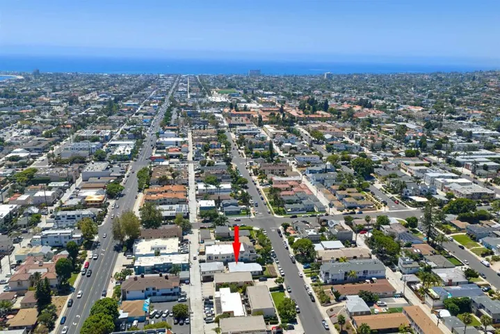 2127 2131 1/2 Felspar, San Diego, California 92109
