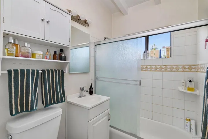 2127 2131 1/2 Felspar, San Diego, California 92109