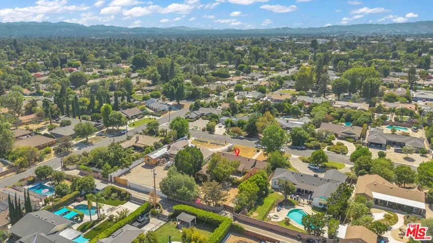 9322 Lasaine Avenue, Los Angeles, California 91325