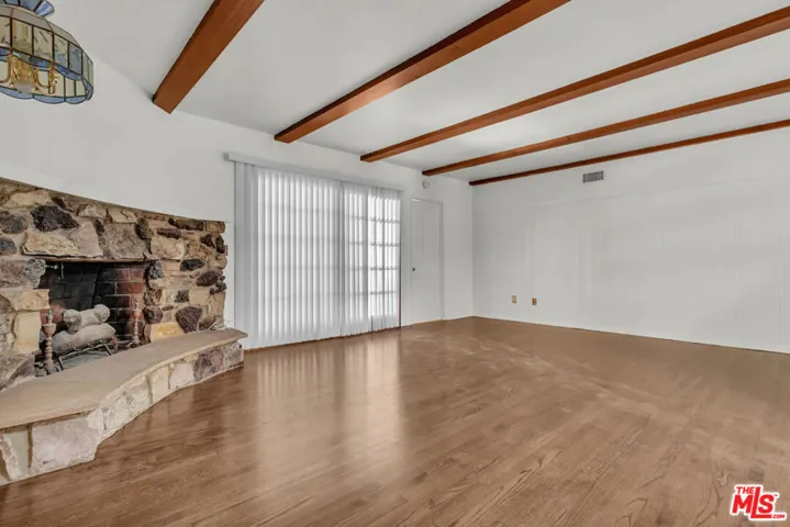 9322 Lasaine Avenue, Los Angeles, California 91325