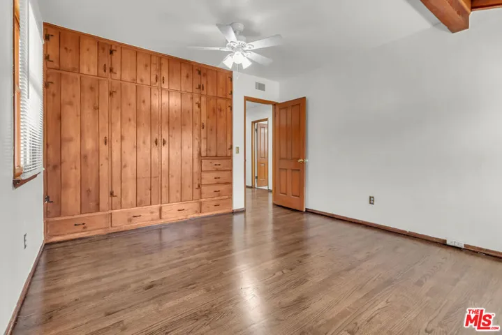 9322 Lasaine Avenue, Los Angeles, California 91325