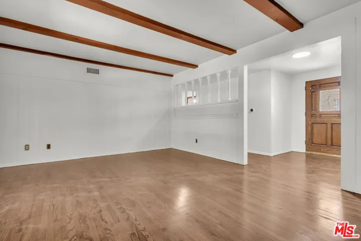 9322 Lasaine Avenue, Los Angeles, California 91325