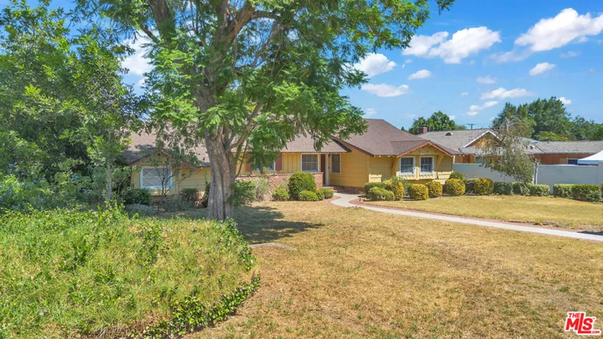 9322 Lasaine Avenue, Los Angeles, California 91325