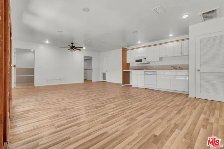 9322 Lasaine Avenue, Los Angeles, California 91325