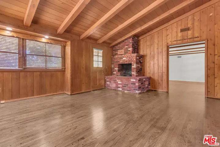 9322 Lasaine Avenue, Los Angeles, California 91325