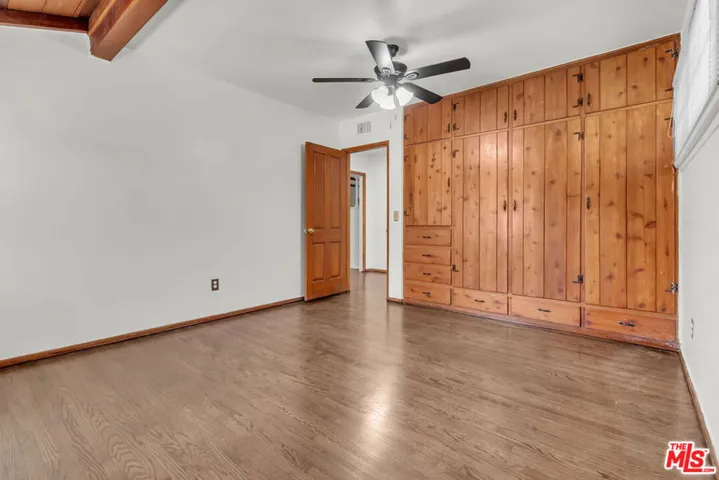 9322 Lasaine Avenue, Los Angeles, California 91325