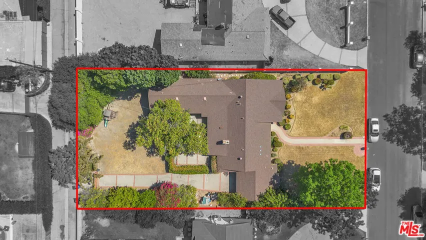 9322 Lasaine Avenue, Los Angeles, California 91325