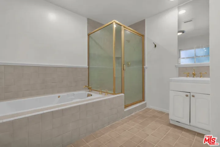 9322 Lasaine Avenue, Los Angeles, California 91325