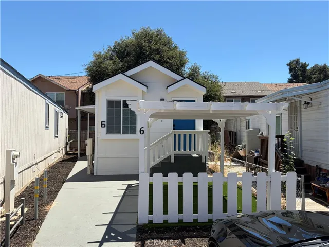 5715 Santa Cruz 6, Atascadero, California 93422