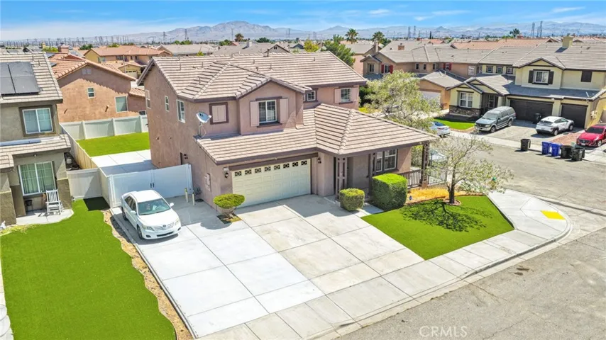 12388 Falena, Victorville, California 92392