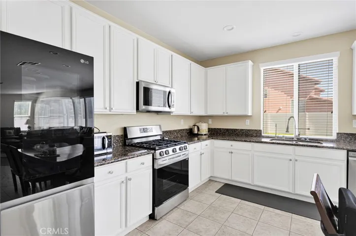 12388 Falena, Victorville, California 92392
