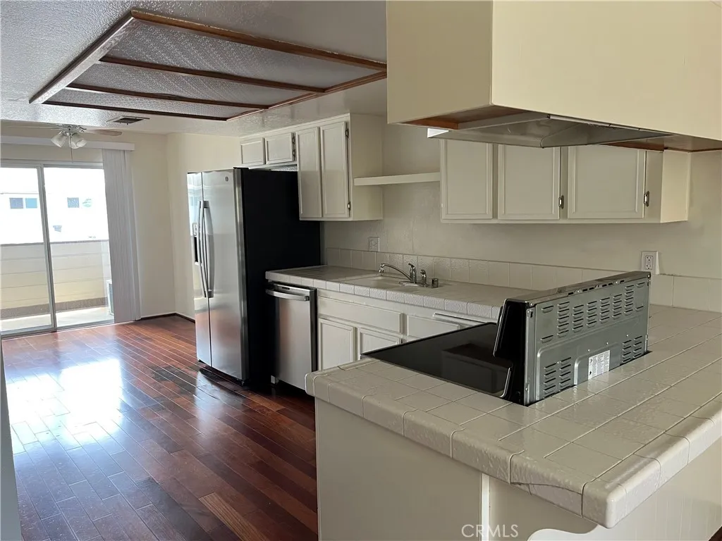 569 E St 30, Chula Vista, California 91910 — photo 4