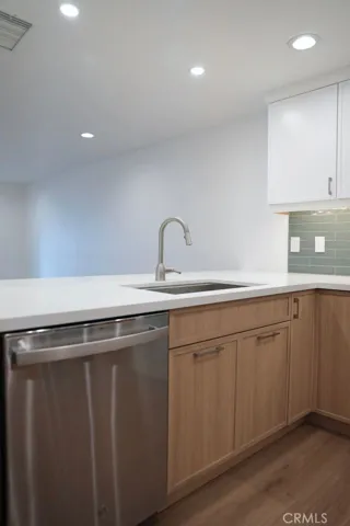 872 Bear Creek#7, Costa Mesa, California 92626