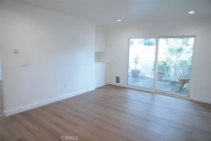 872 Bear Creek#7, Costa Mesa, California 92626