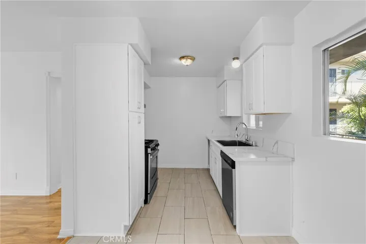 6339 Morse 202, North Hollywood, California 91606
