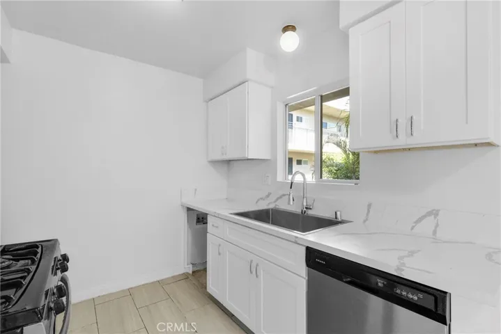 6339 Morse 202, North Hollywood, California 91606