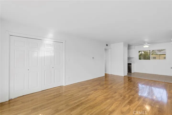 6339 Morse 202, North Hollywood, California 91606
