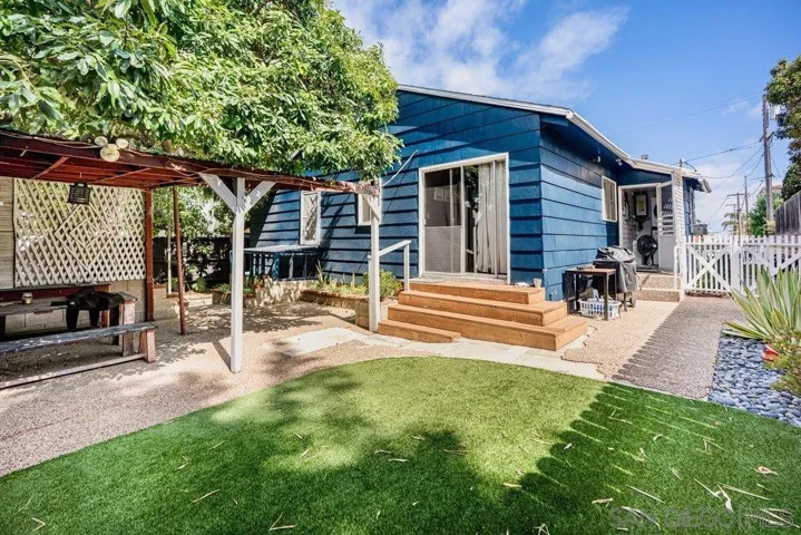1968 70 Pacific Beach Drive, San Diego, California 92109