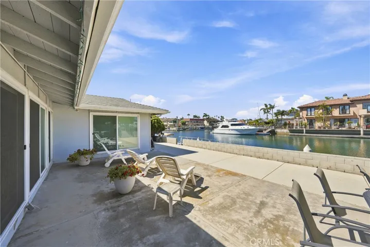 16601 Peale, Huntington Beach, California 92649