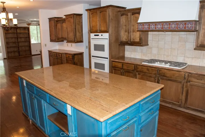 1632 Halsey Street, Redlands, California 92373