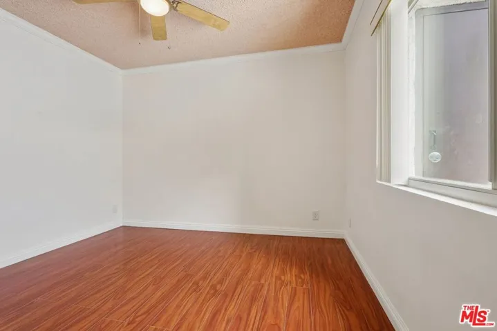 530 S Barrington Avenue 110, Los Angeles, California 90049