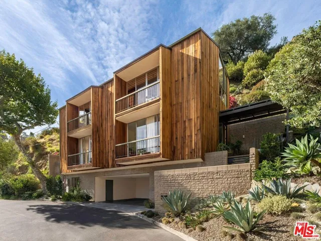 6249 Rodgerton Drive, Los Angeles, California 90068