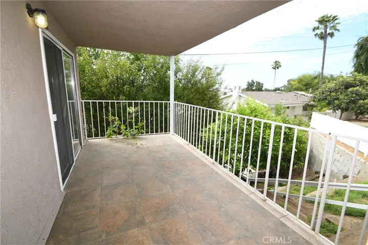 644 Atkins Drive, Glendale, California 91206