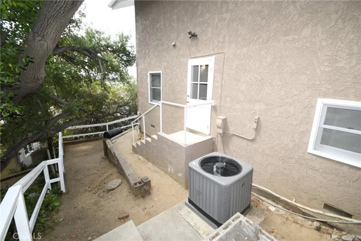644 Atkins Drive, Glendale, California 91206