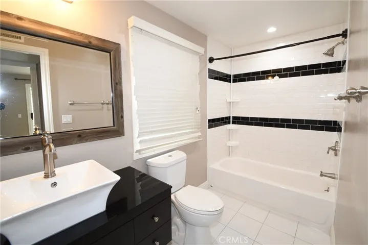 644 Atkins Drive, Glendale, California 91206