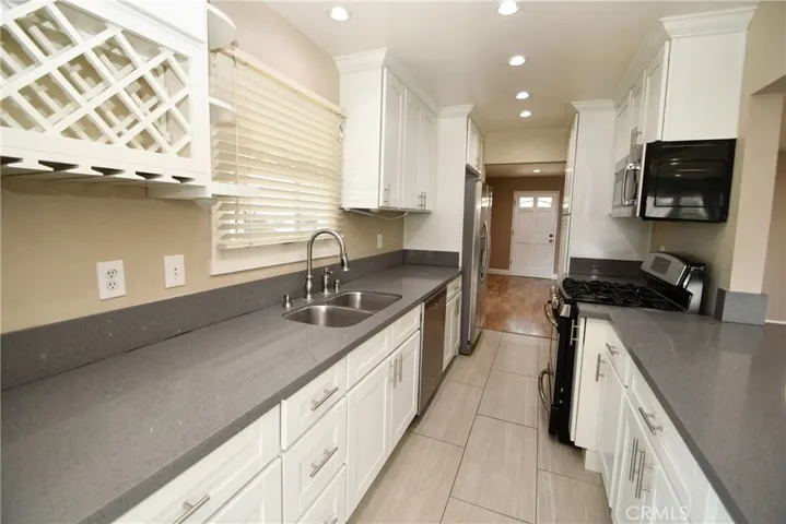 644 Atkins Drive, Glendale, California 91206