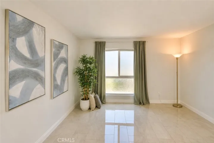 2827 S Fairview Street G, Santa Ana, California 92704