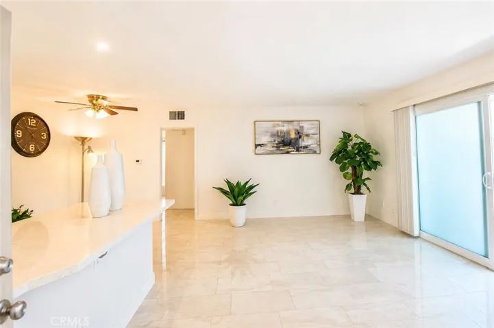 2827 S Fairview Street G, Santa Ana, California 92704