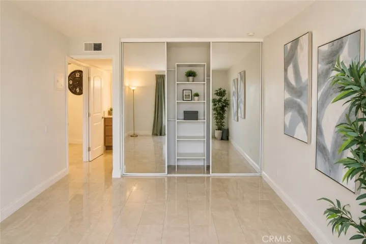 2827 S Fairview Street G, Santa Ana, California 92704