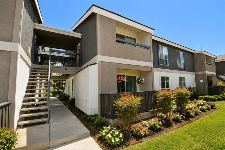 2827 S Fairview Street G, Santa Ana, California 92704
